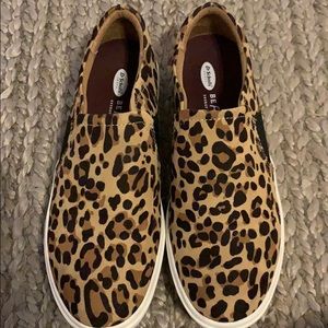 Dr scholls leopard print slip ons